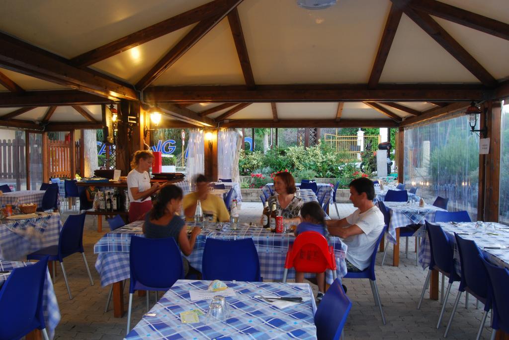 Camping Fano Bagian luar foto